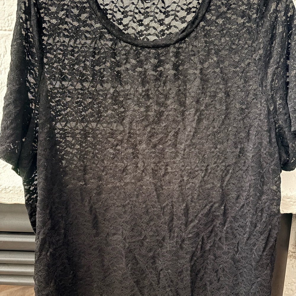 BloomChic Black Lace Short Sleeve Top